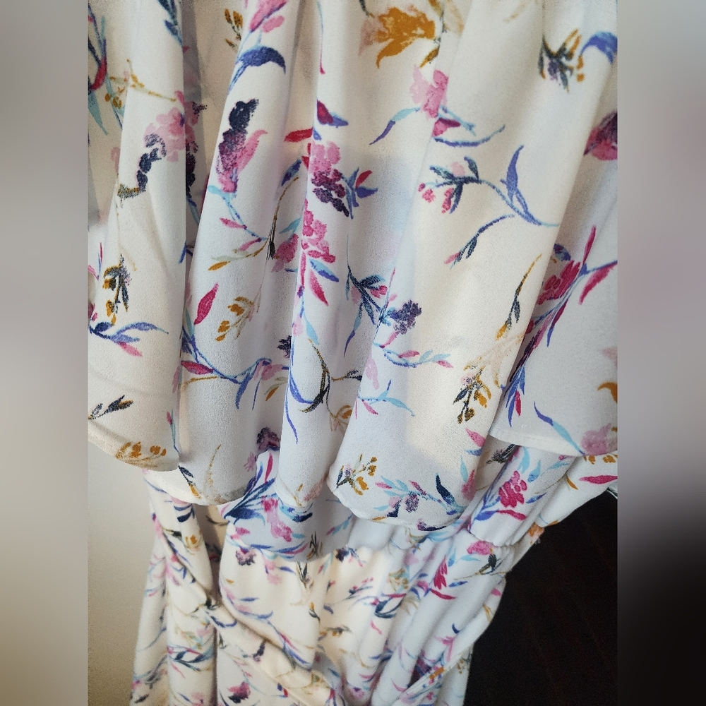 Chic soul, off the shoulder white floral dress, 2x - Picture 8 of 12
